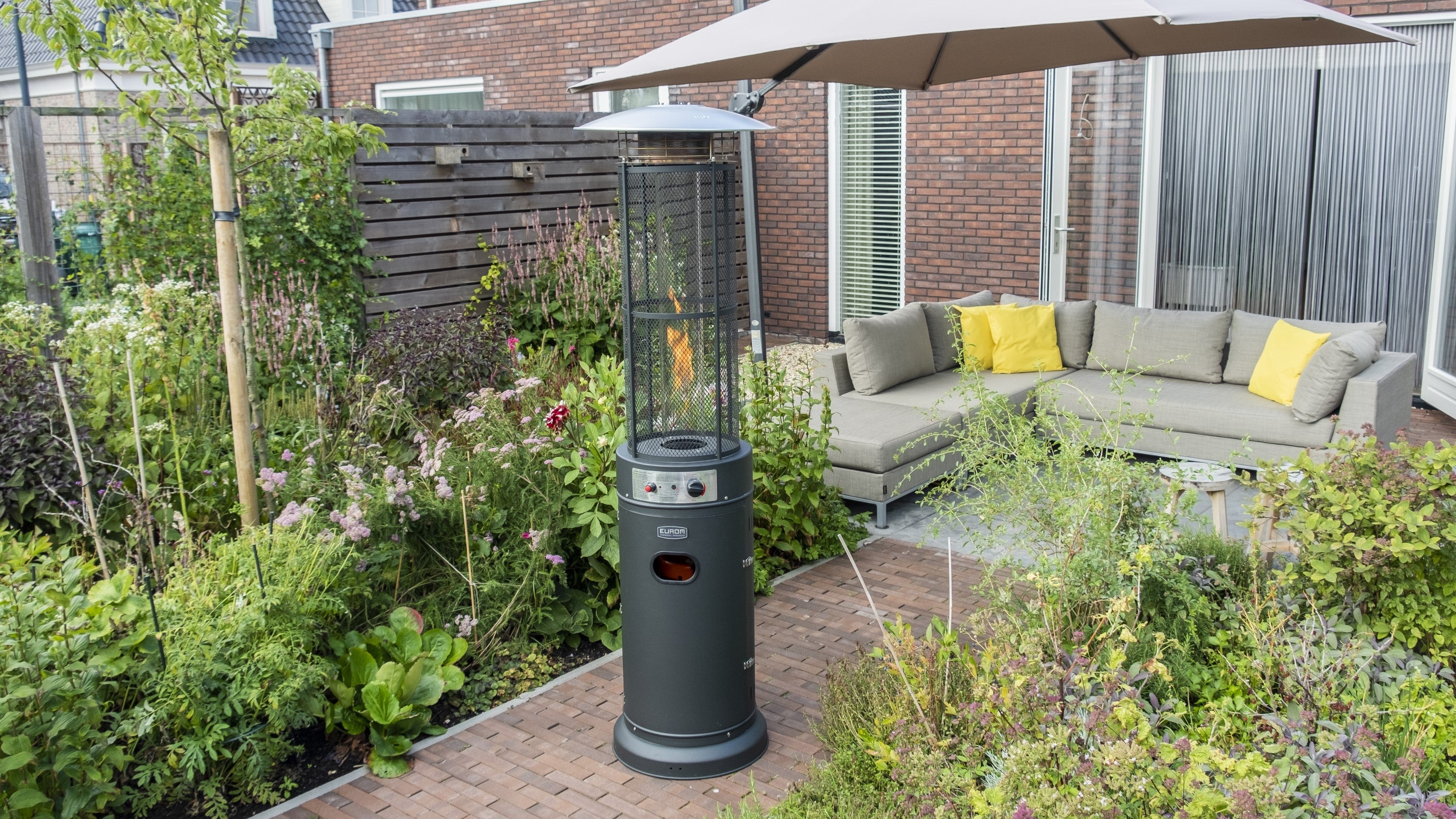 SARO gasvarmer model Flameheater Round 11000